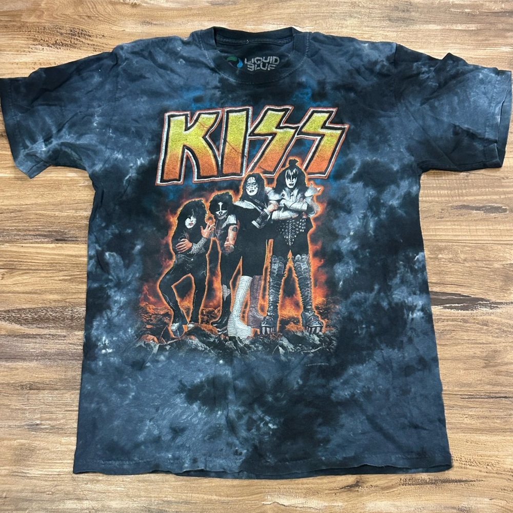Liquid Blue Kids KISS Graphic Tee Medium